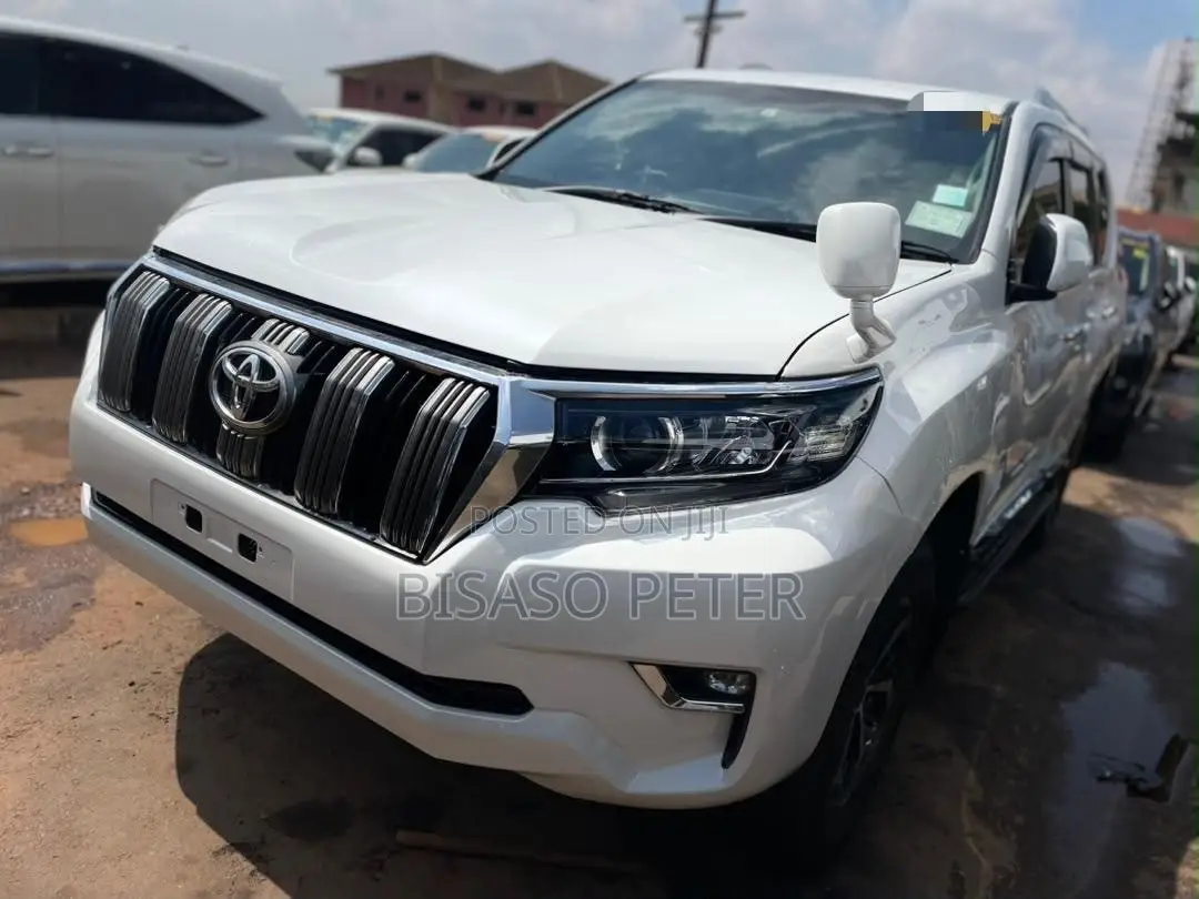 Toyota Land Cruiser Prado 2014 White