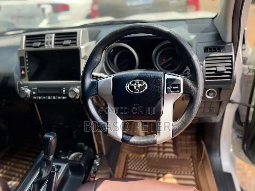 Toyota Land Cruiser Prado 2014 White