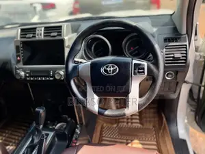 Toyota Land Cruiser Prado 2014 White