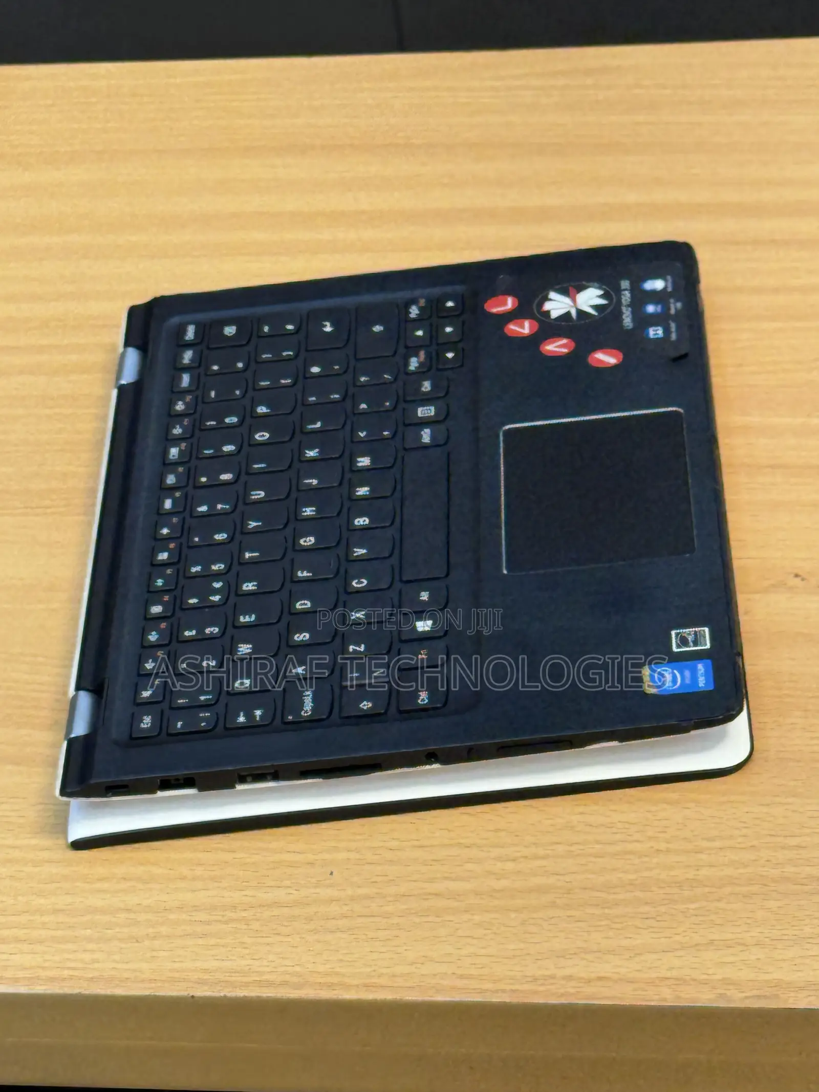 Laptop Lenovo Yoga 330 4GB Intel Core i5 SSD 128GB