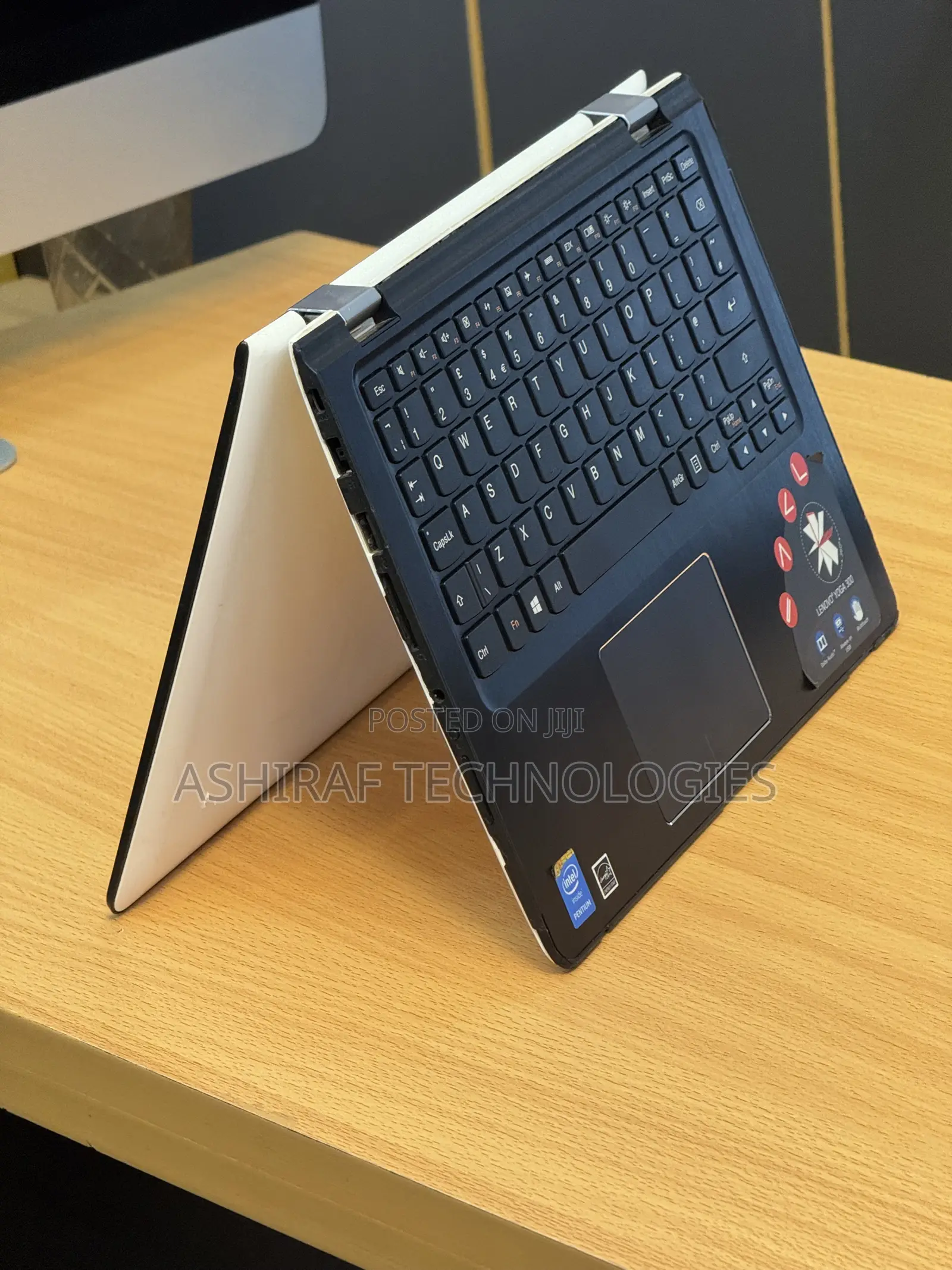 Laptop Lenovo Yoga 330 4GB Intel Core i5 SSD 128GB