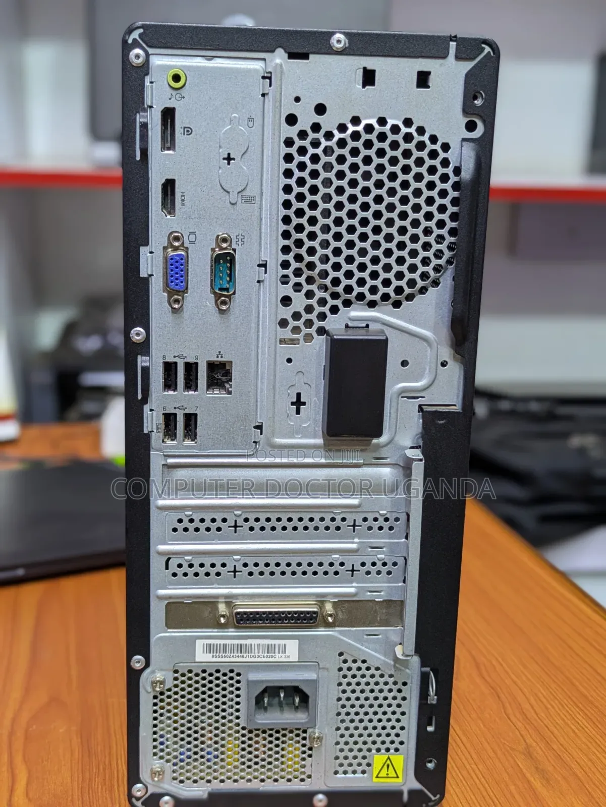 Desktop Computer Lenovo ThinkCentre Neo 50T 4GB Intel Core i3 SSD 256GB