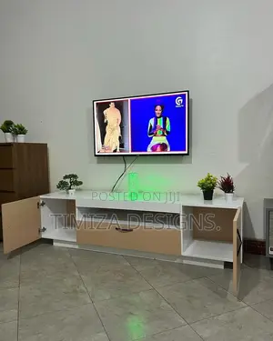 5 Feet Wooden TV Stand