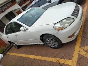 Toyota Mark II 2000 White