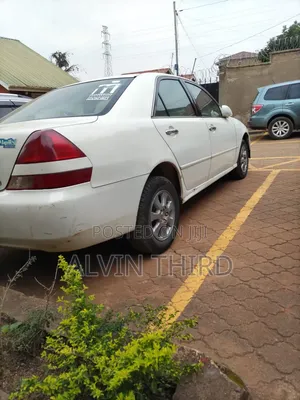 Toyota Mark II 2000 White