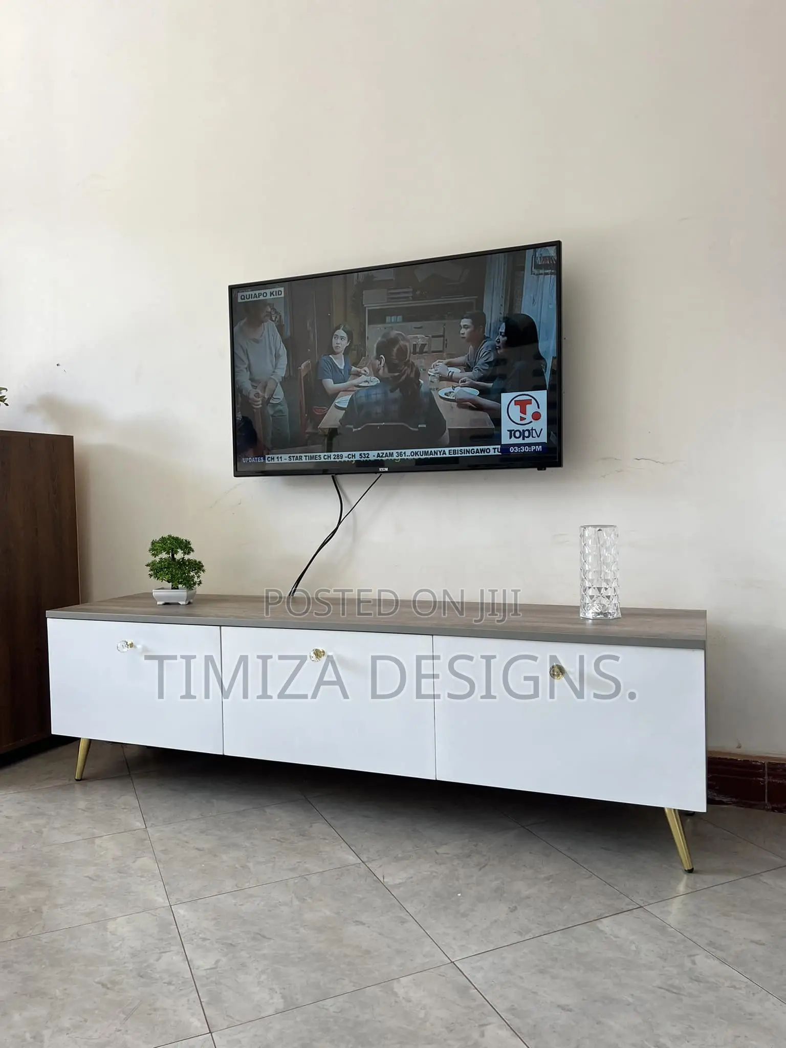5 Feet Gray TV Stand