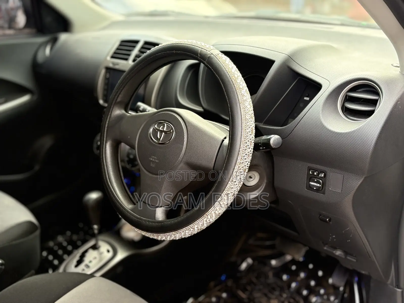 Toyota IST 2010 White