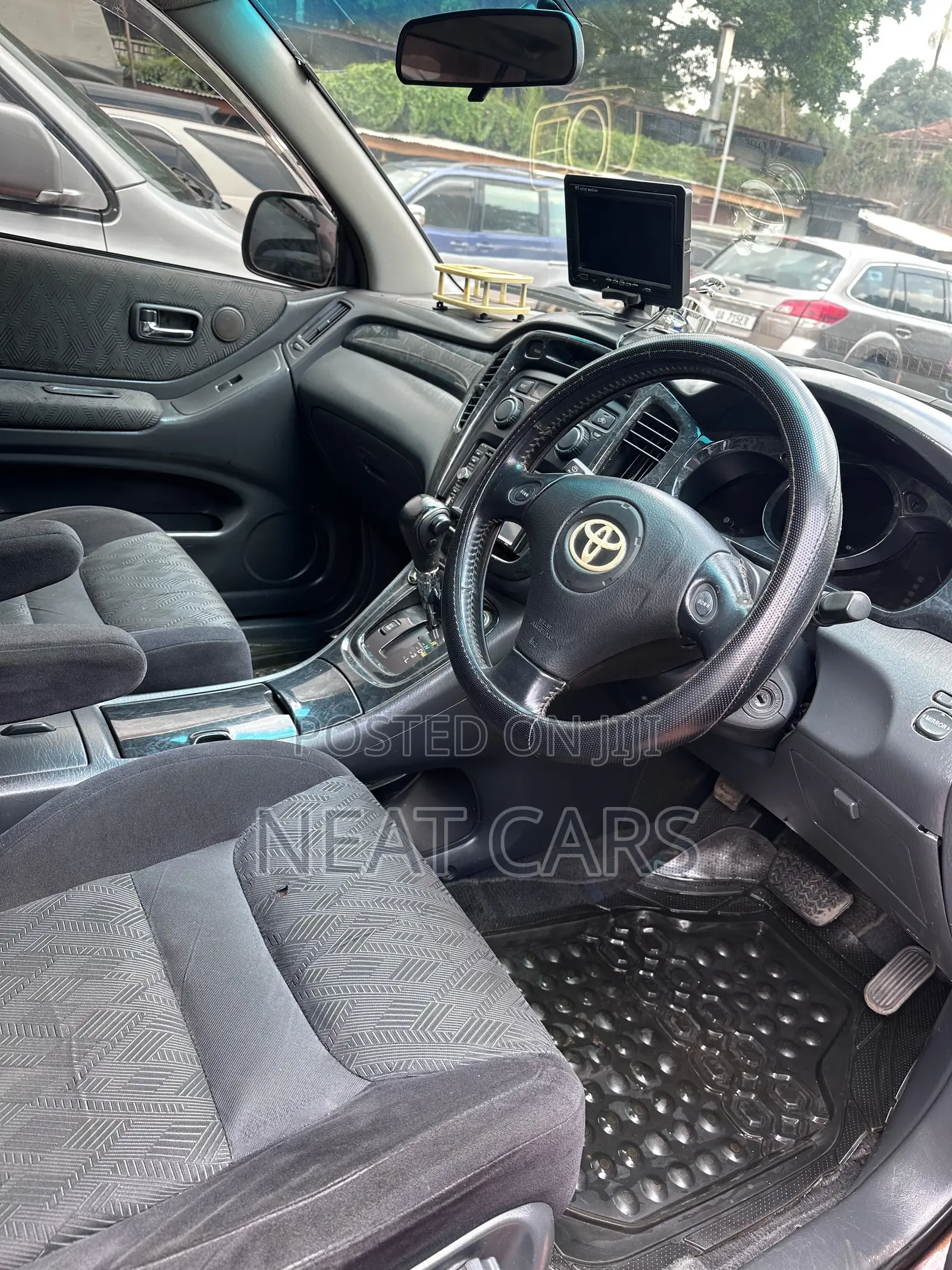 Toyota Kluger 2006 Gold