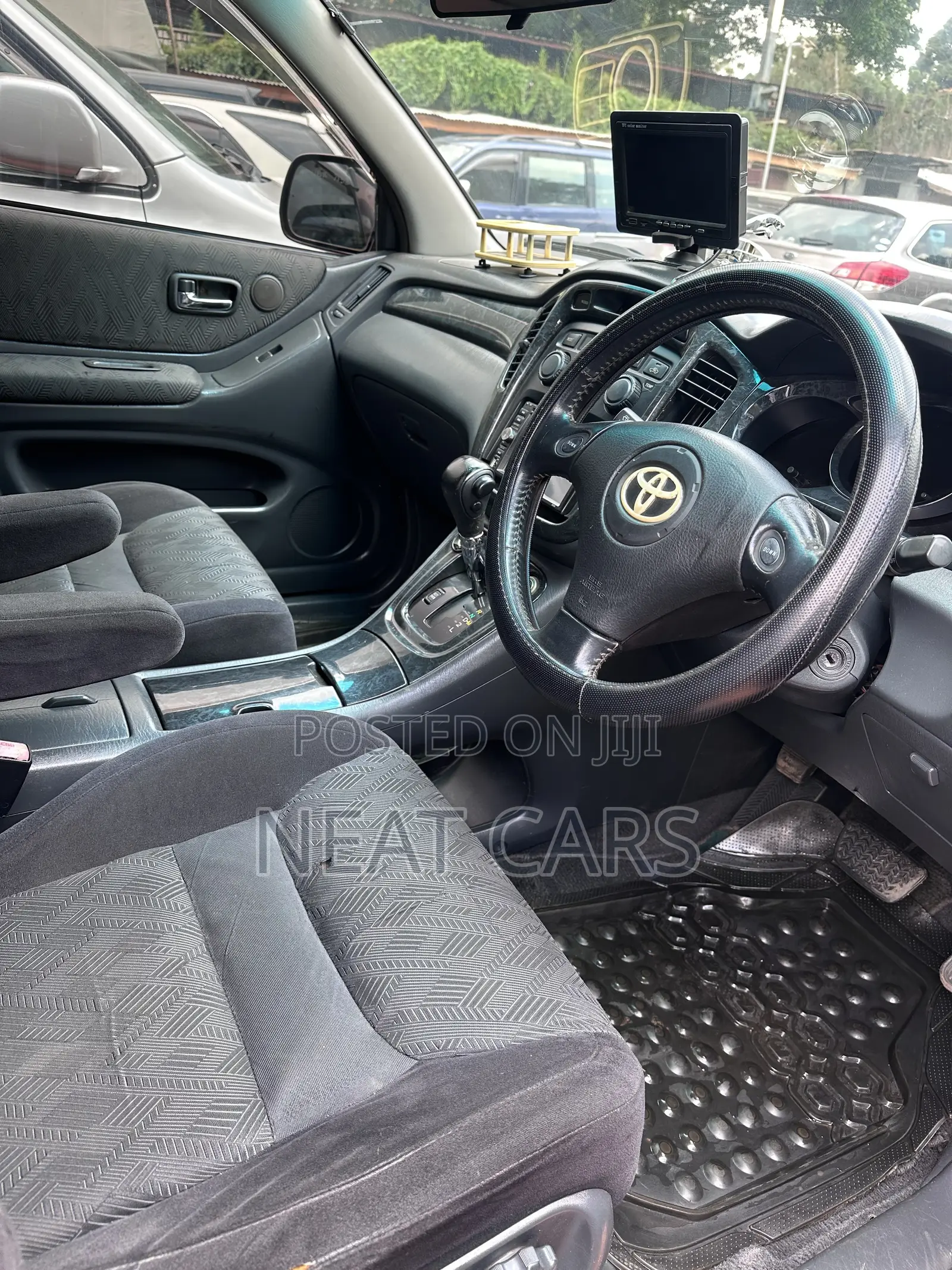 Toyota Kluger 2006 Gold