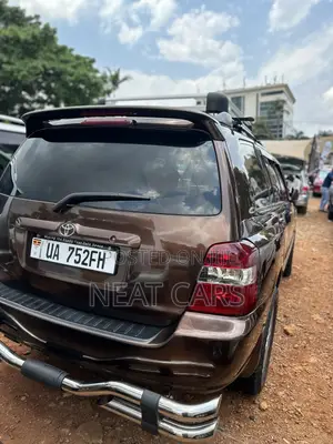 Toyota Kluger 2006 Gold