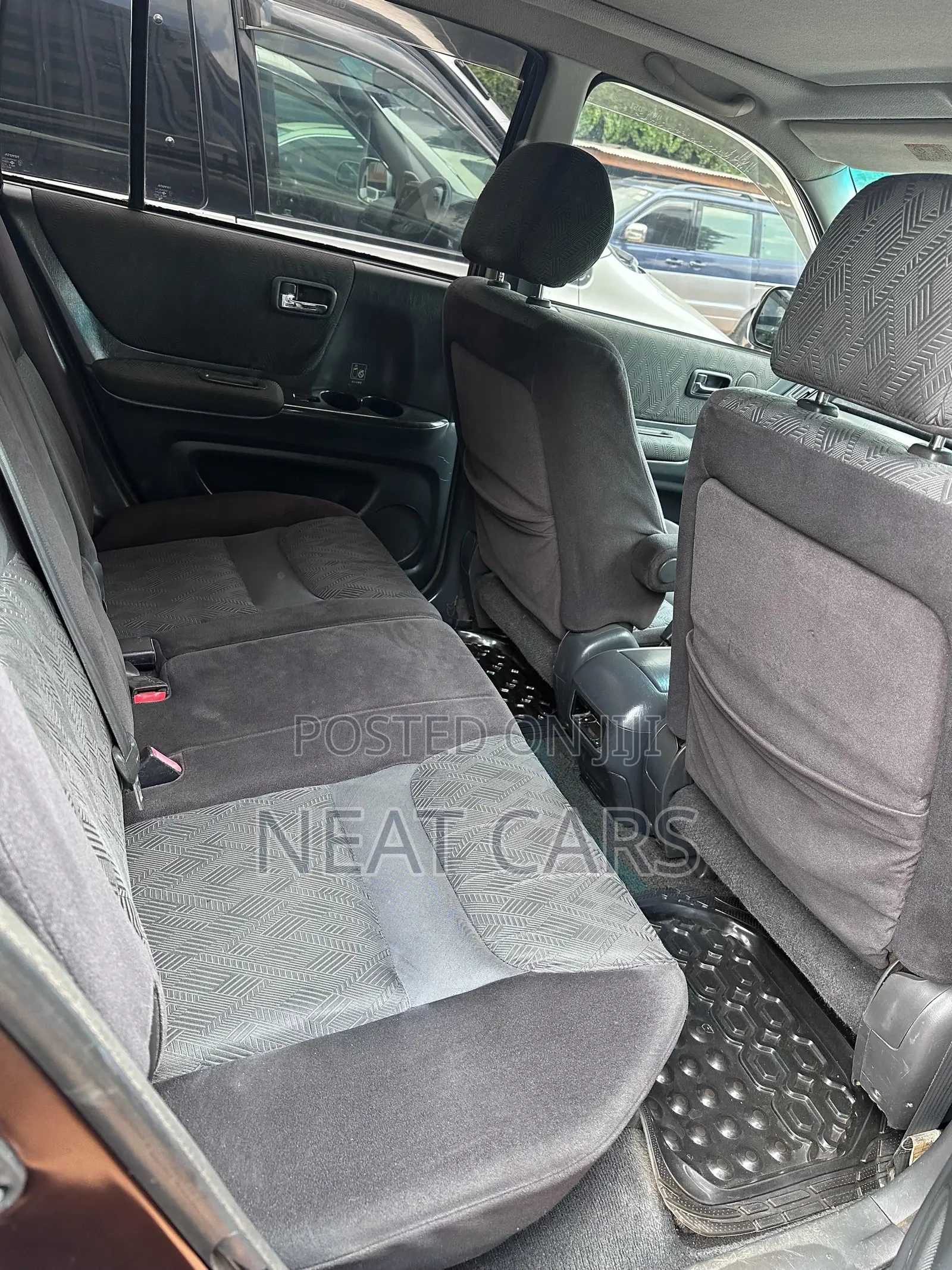 Toyota Kluger 2006 Gold
