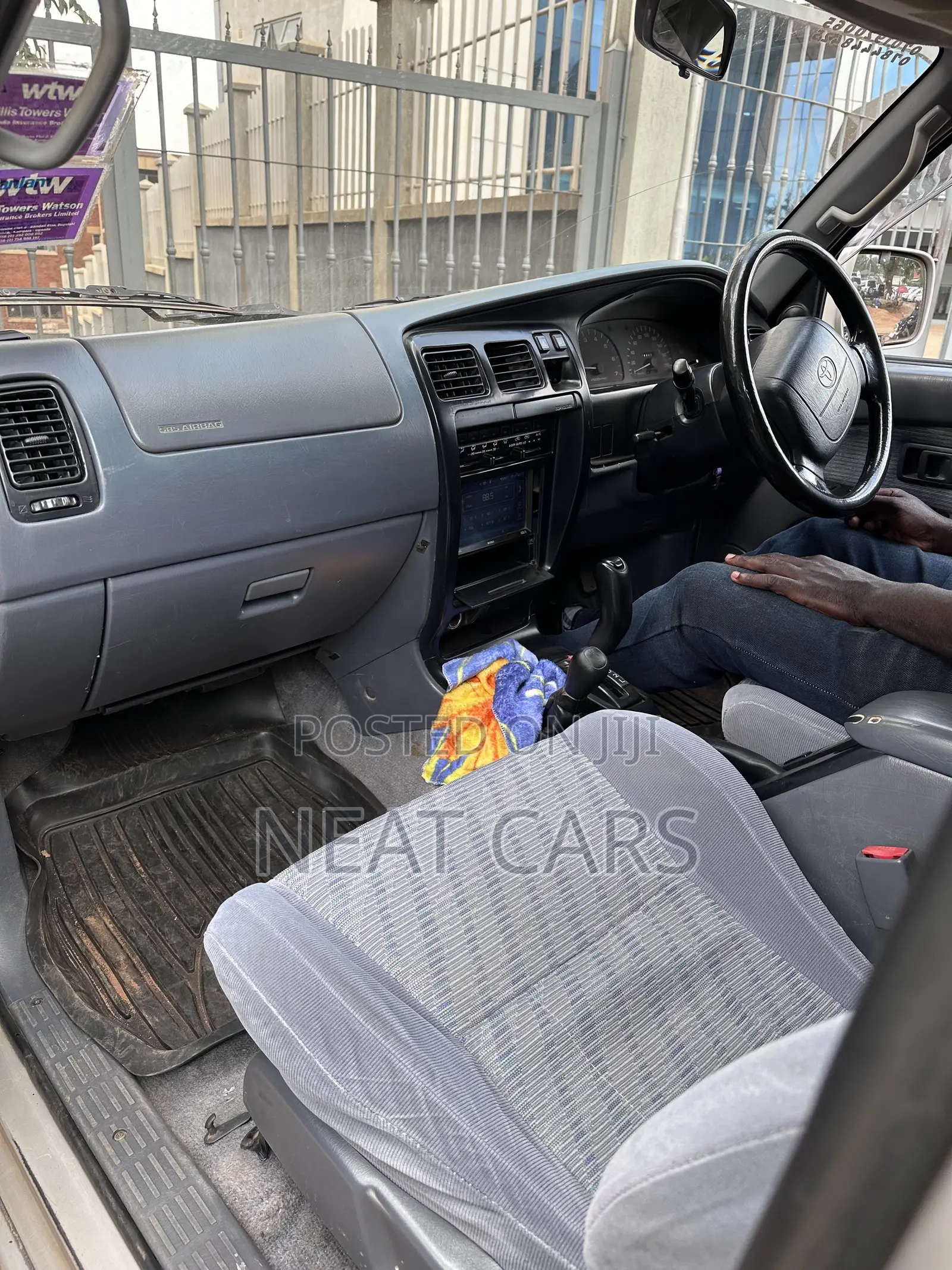 Toyota Hilux Surf 2005 Gray