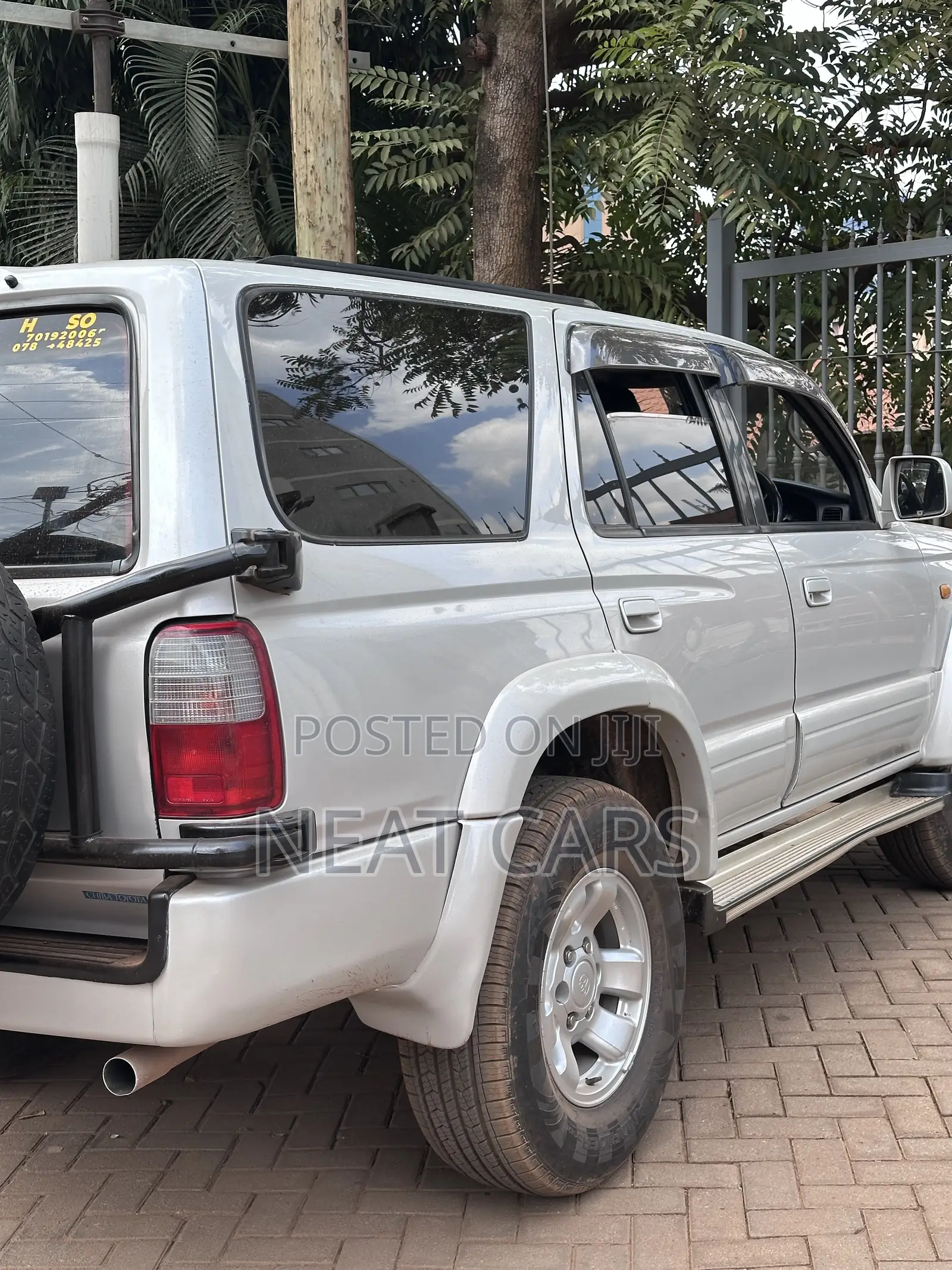 Toyota Hilux Surf 2005 Gray
