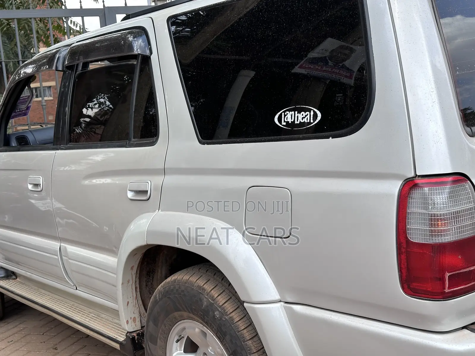 Toyota Hilux Surf 2005 Gray