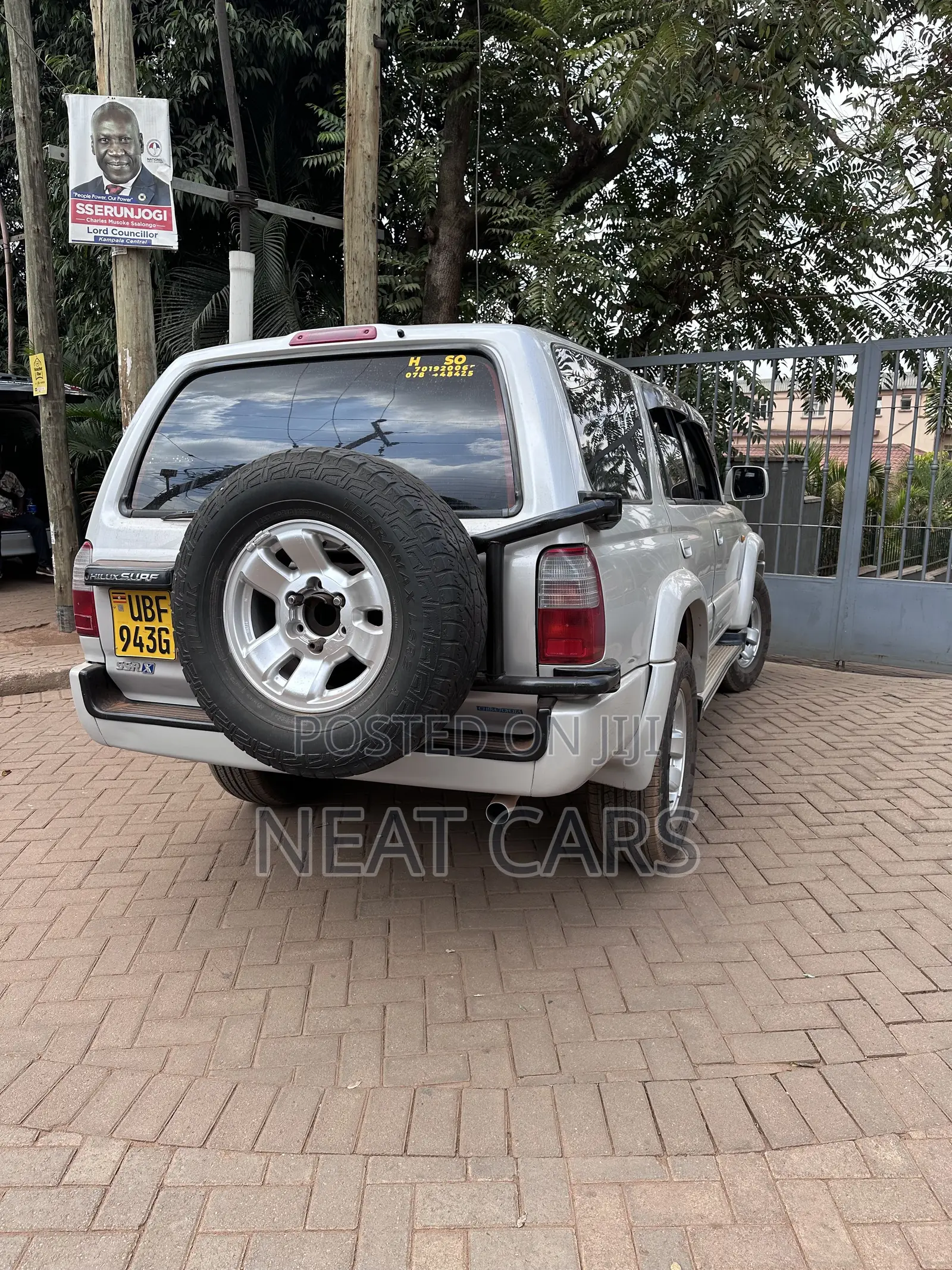 Toyota Hilux Surf 2005 Gray