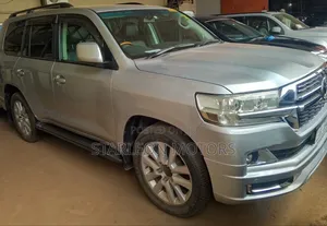 Toyota Land Cruiser 2017 Silver