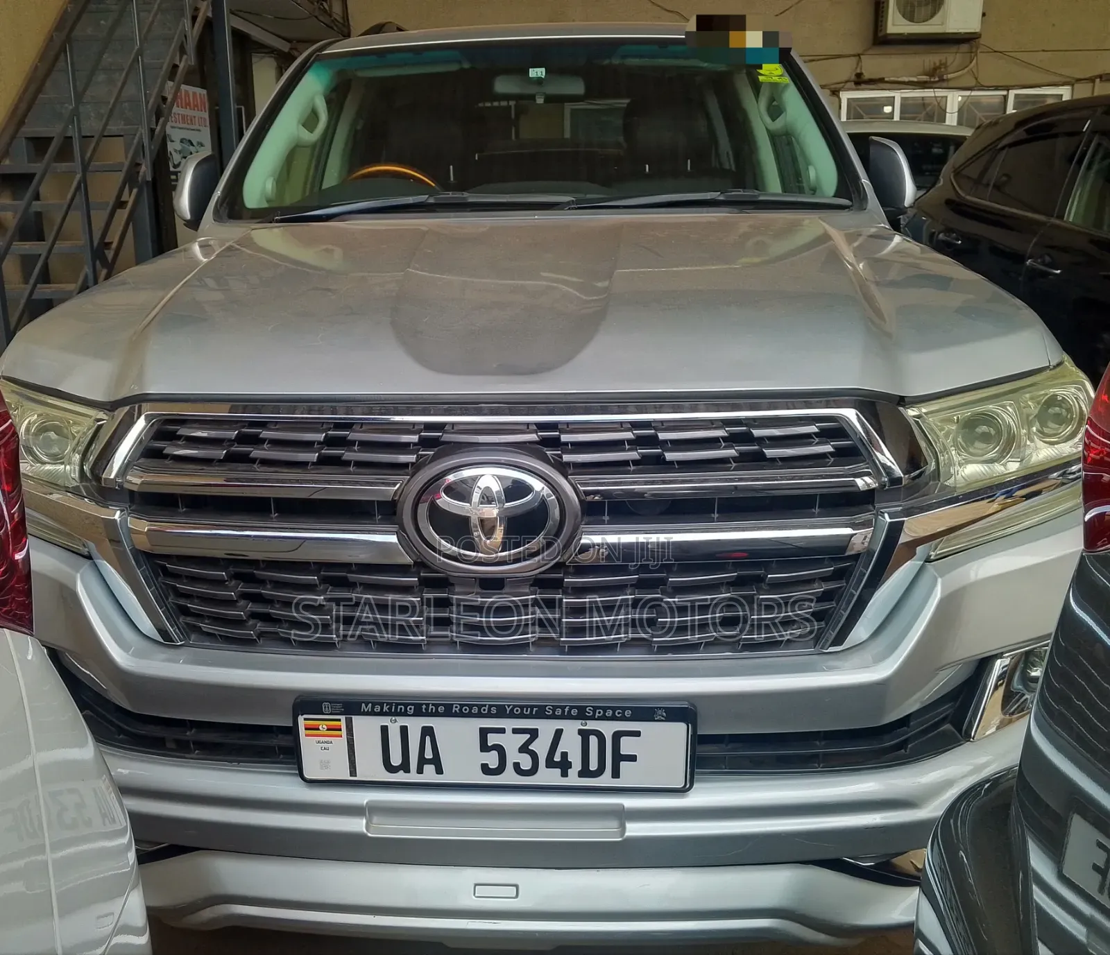 Toyota Land Cruiser 2017 Silver