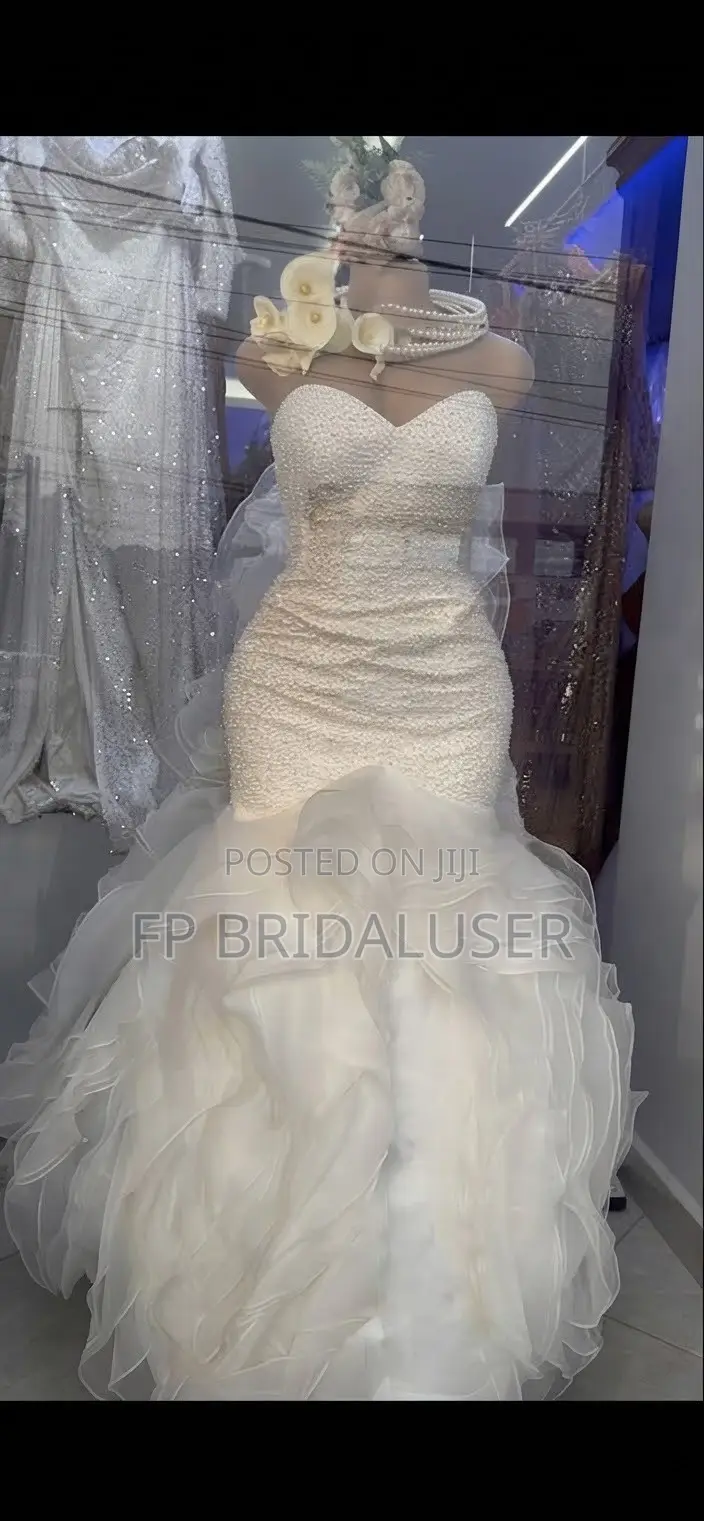 Elegant Wedding Gown for Fire