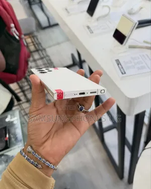 New Samsung Galaxy S22 Ultra 512 GB White