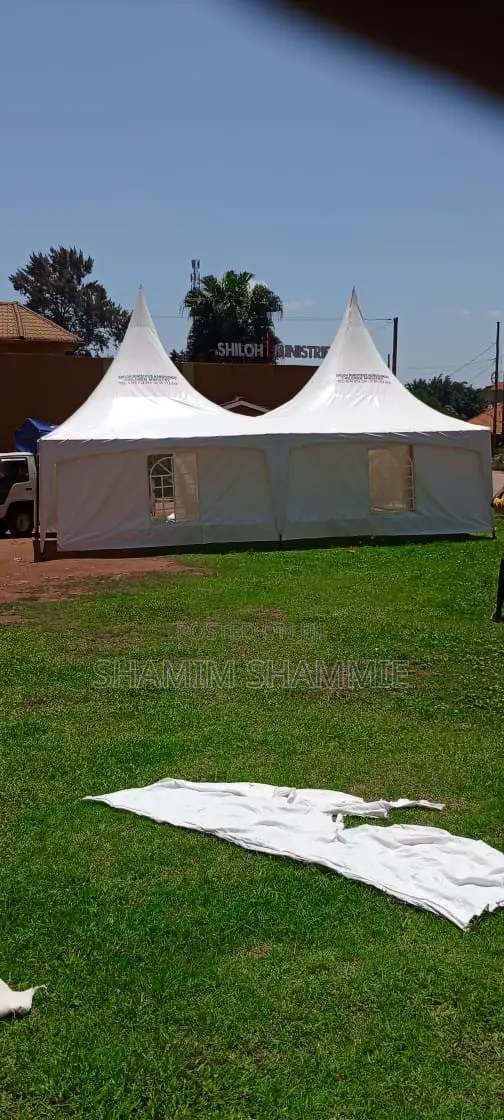 100 Seater