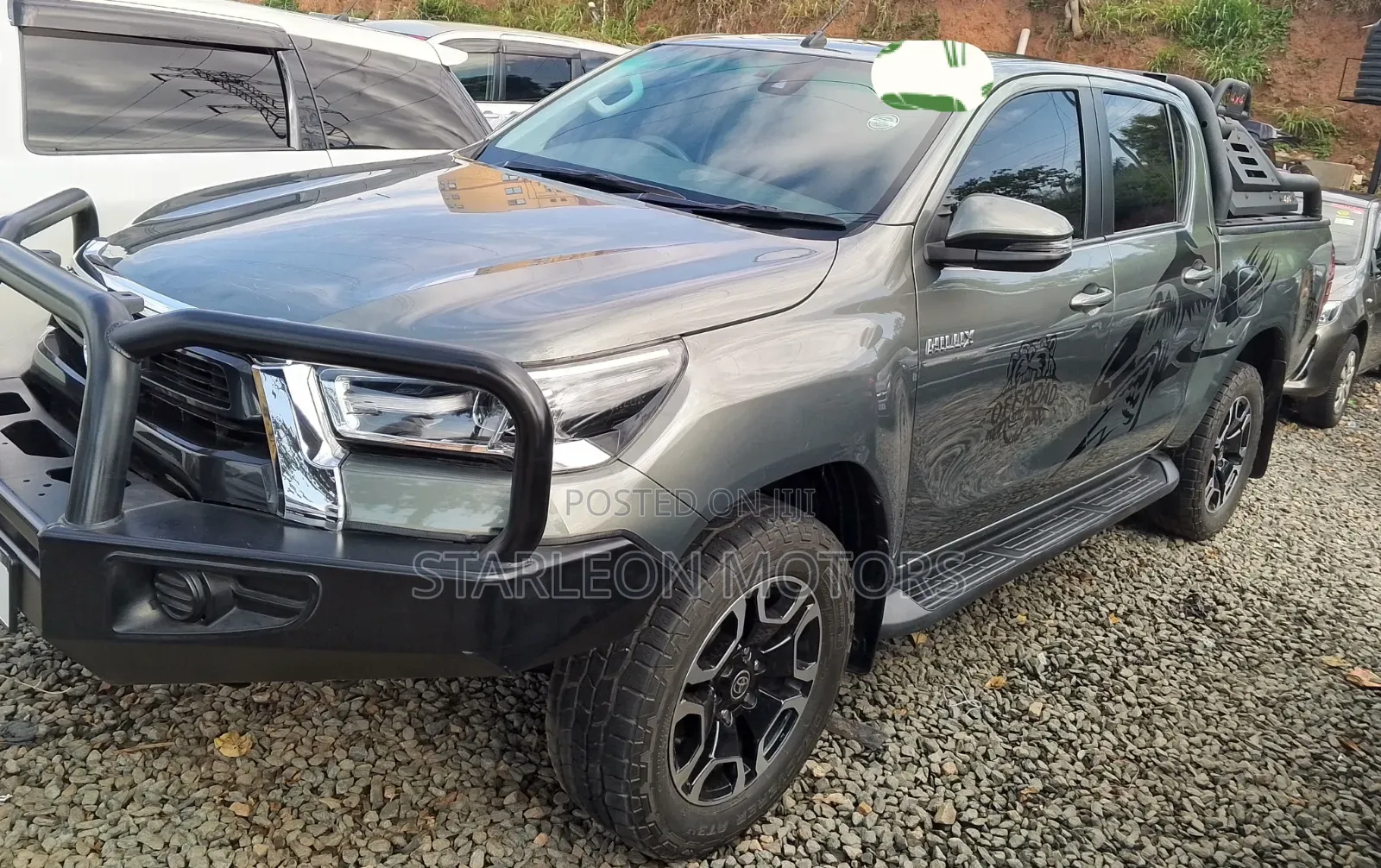 Toyota Hilux 2022 Green