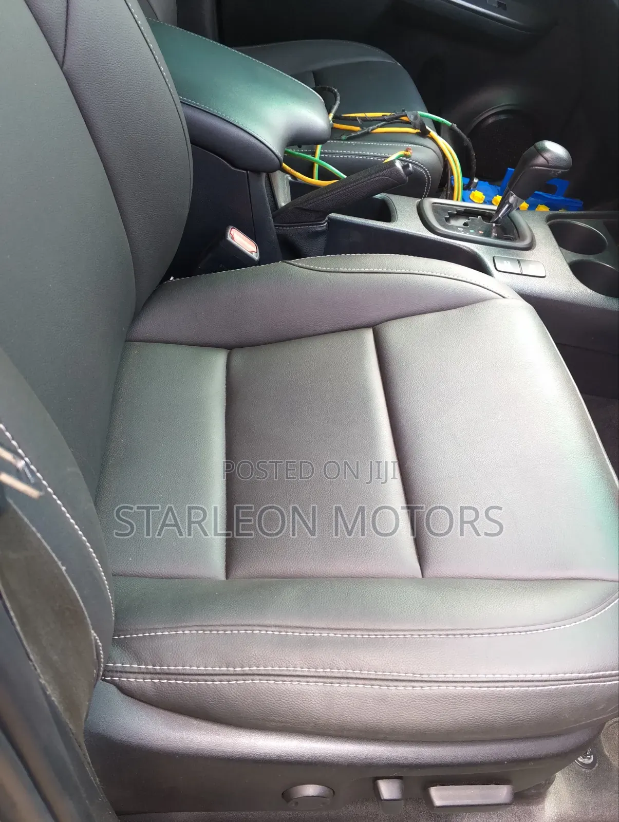 Toyota Hilux 2022 Green