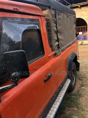 Land Rover Defender Soft Top 4x4 1995 Orange