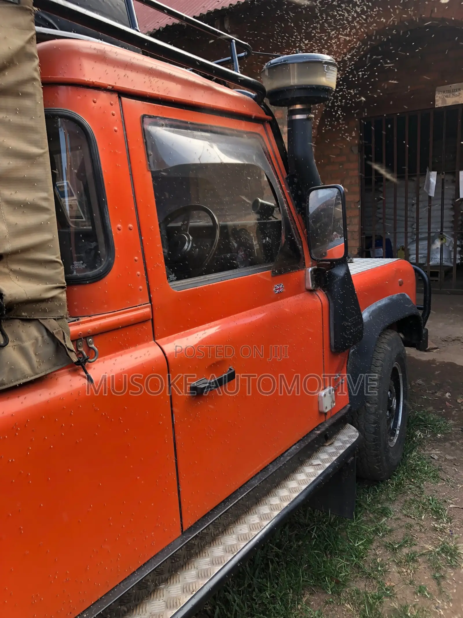 Land Rover Defender Soft Top 4x4 1995 Orange