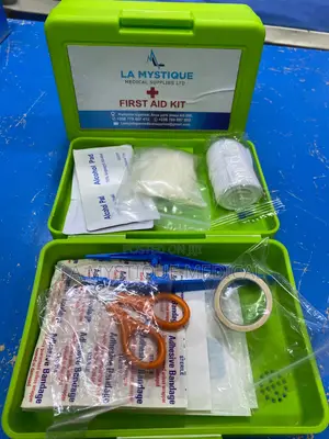Mini- First Aid Kit