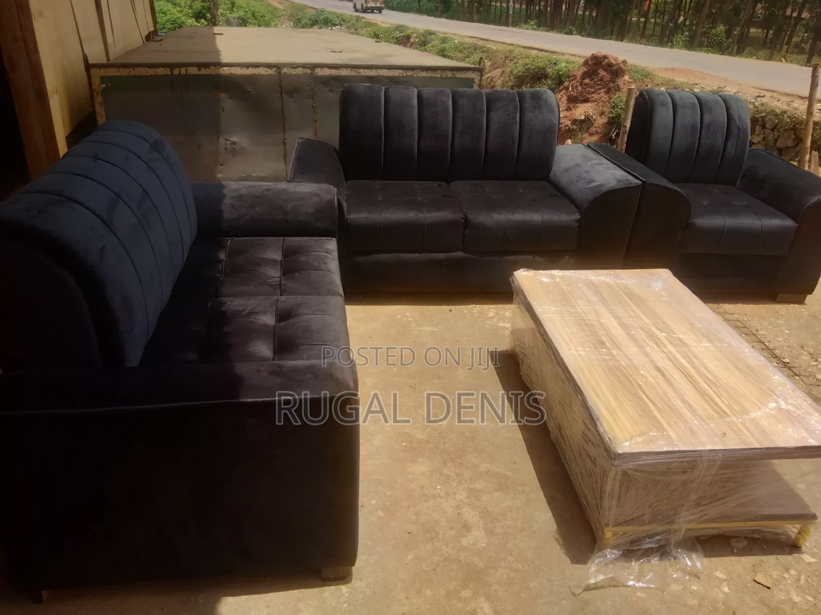 Durable Sofa Set