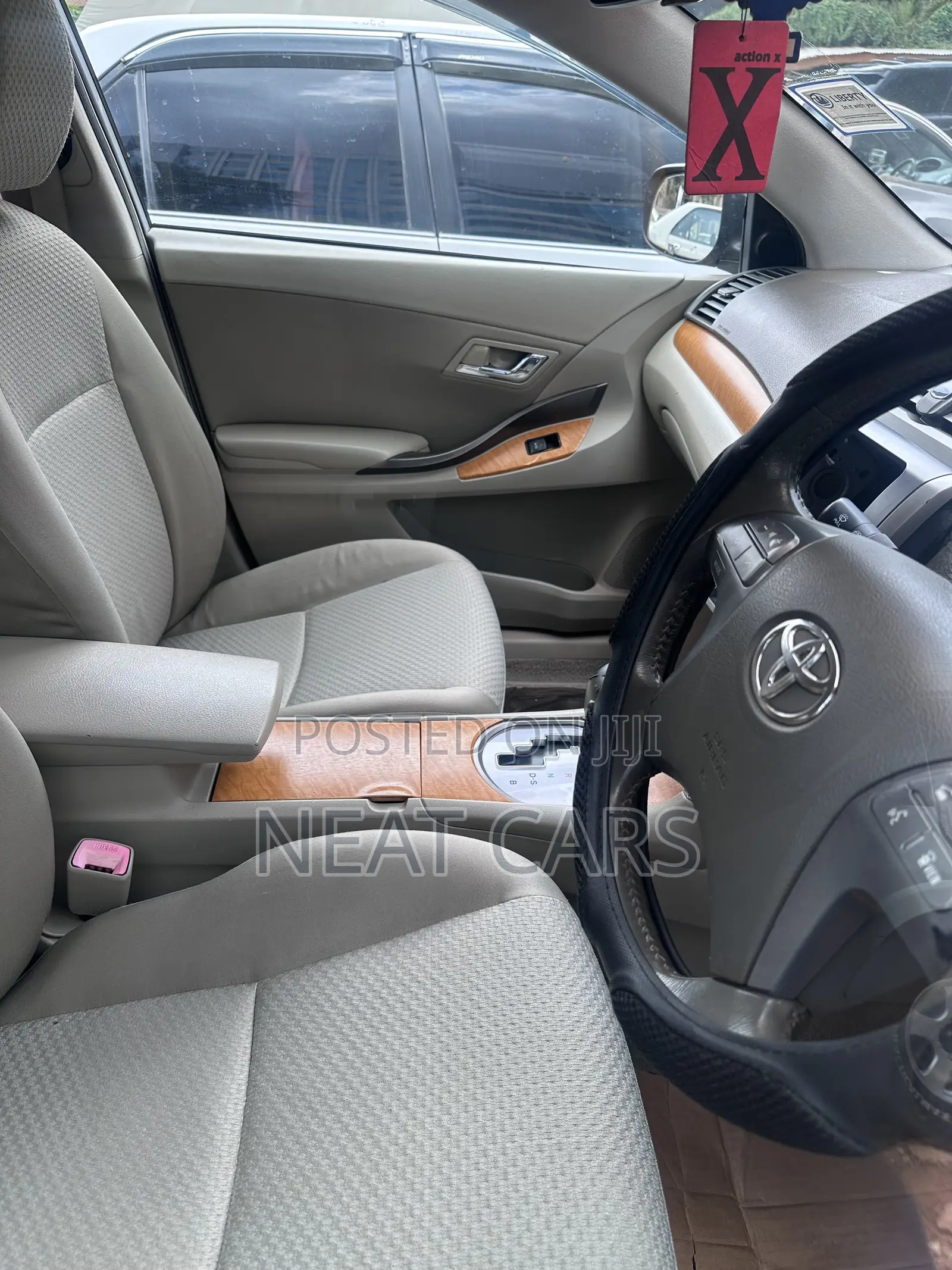 Toyota Premio 2010 Silver