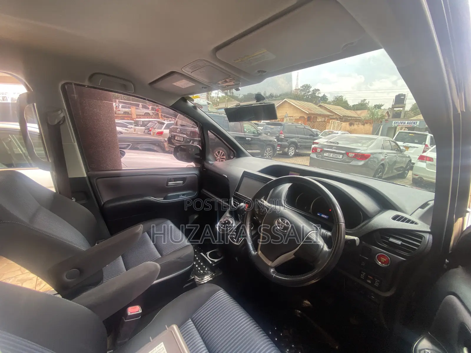 Toyota Noah 2018 Black