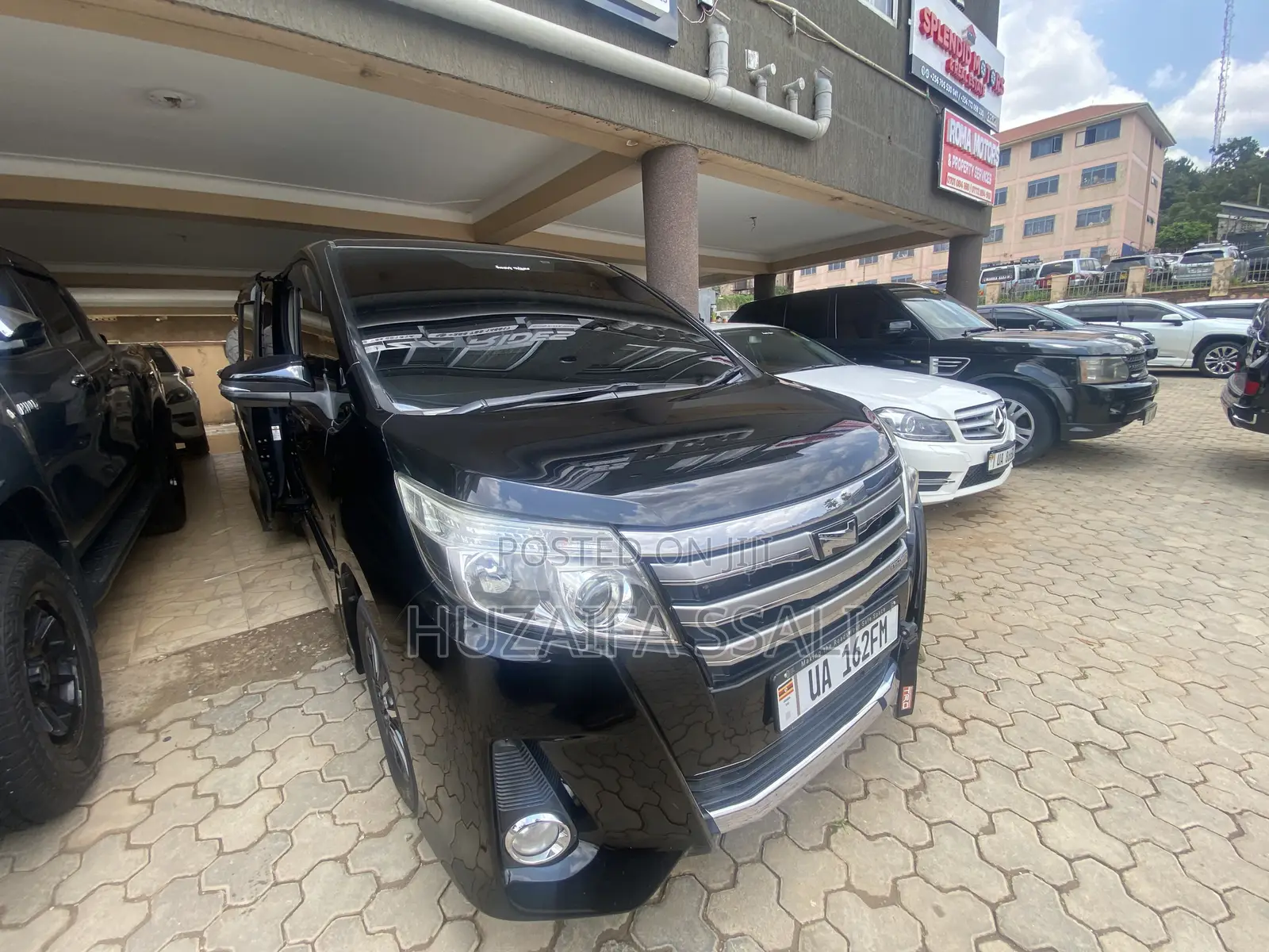 Toyota Noah 2018 Black
