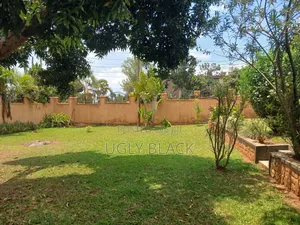 7bdrm Bungalow in Makindye for sale