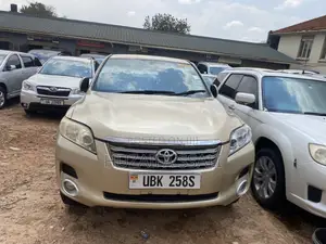 Toyota Vanguard 2012 Gold