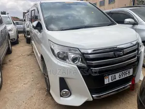 Toyota Noah 2020 White