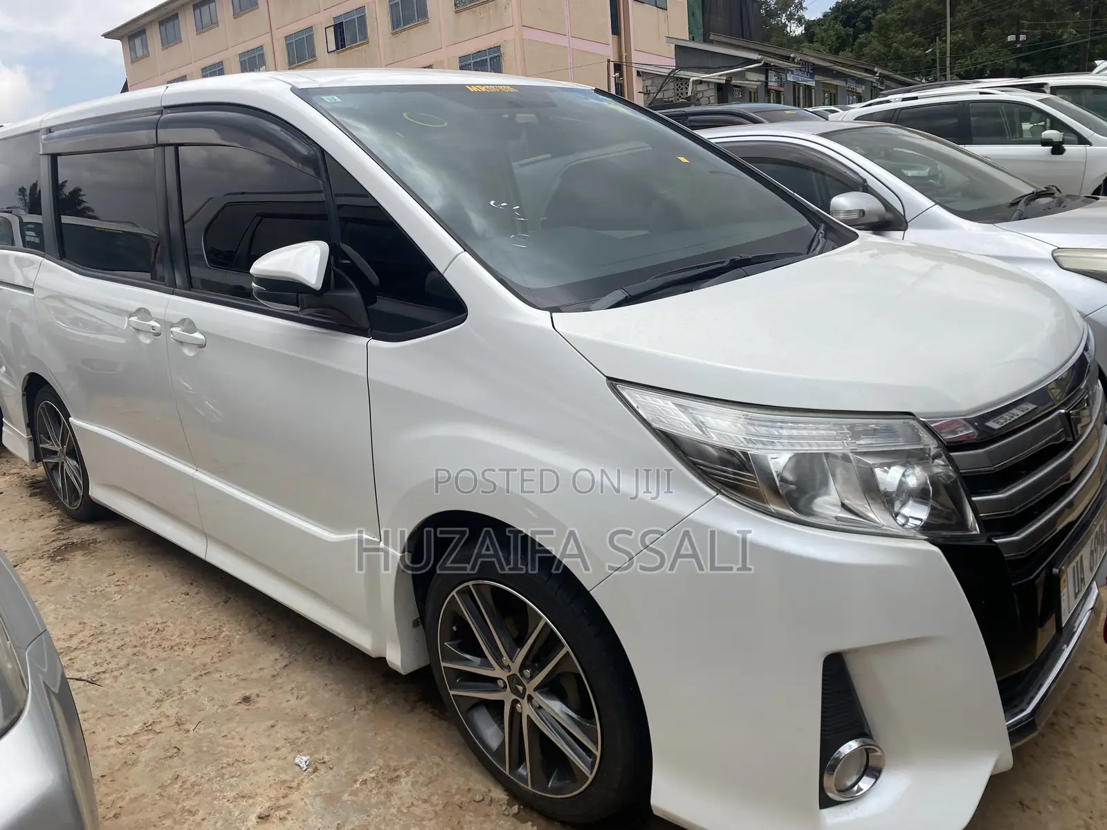 Toyota Noah 2020 White