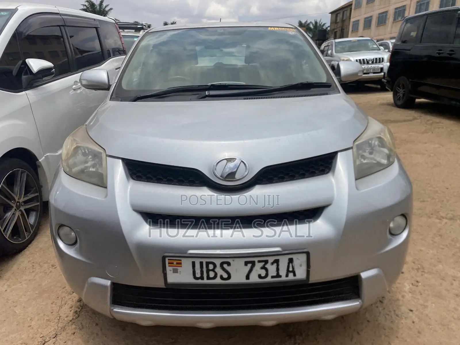 Toyota IST 2010 Silver