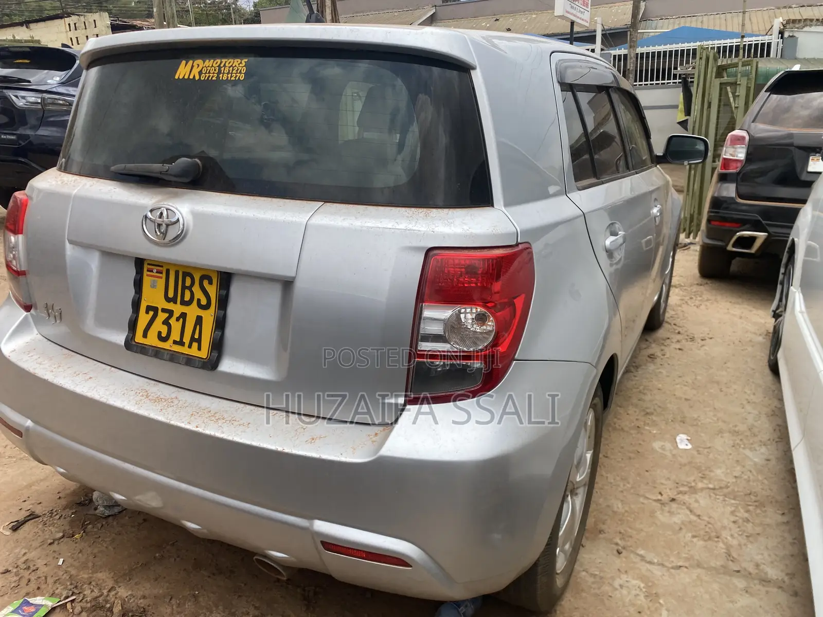 Toyota IST 2010 Silver