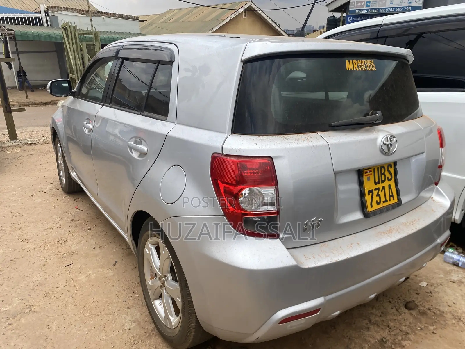 Toyota IST 2010 Silver