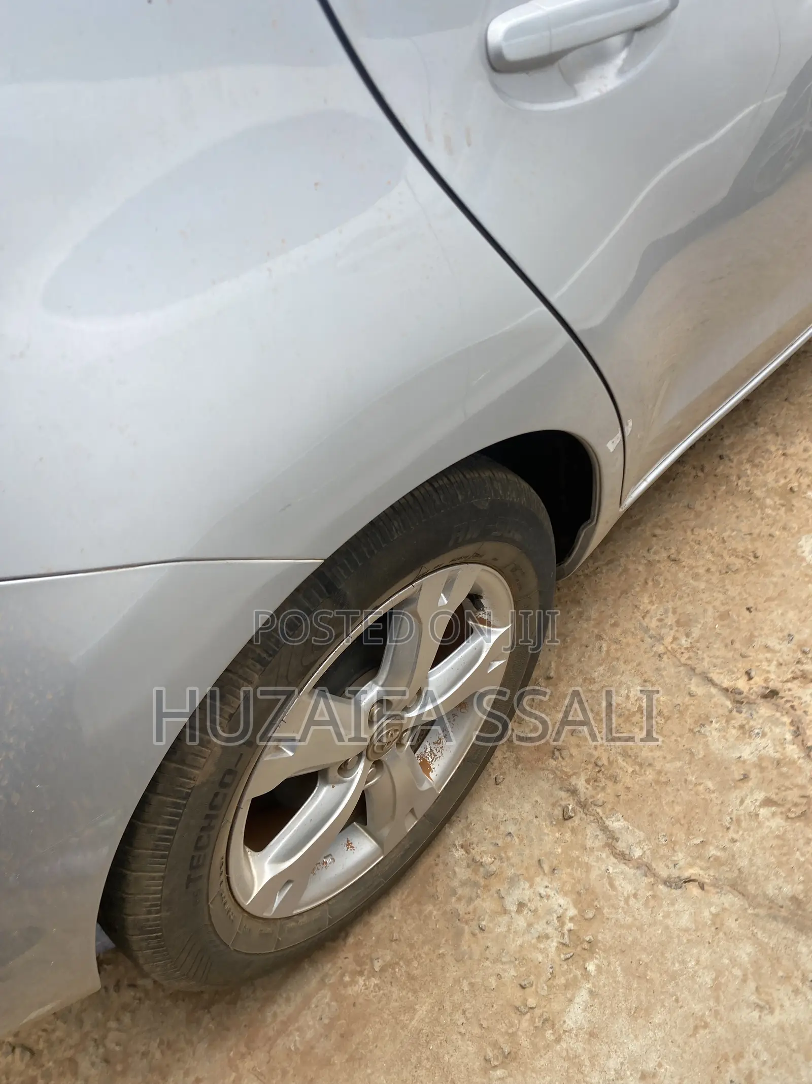 Toyota IST 2010 Silver