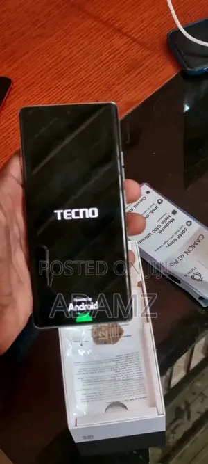New Tecno Camon 40 Pro 5G 256 GB Silver
