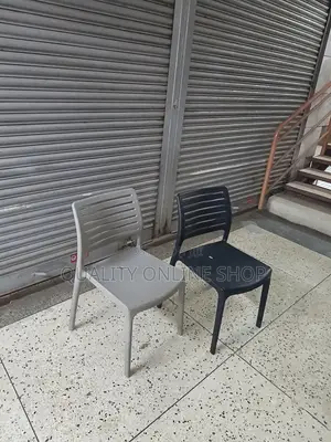 Stylish Ground Plastic Chairs Plastic Chairs