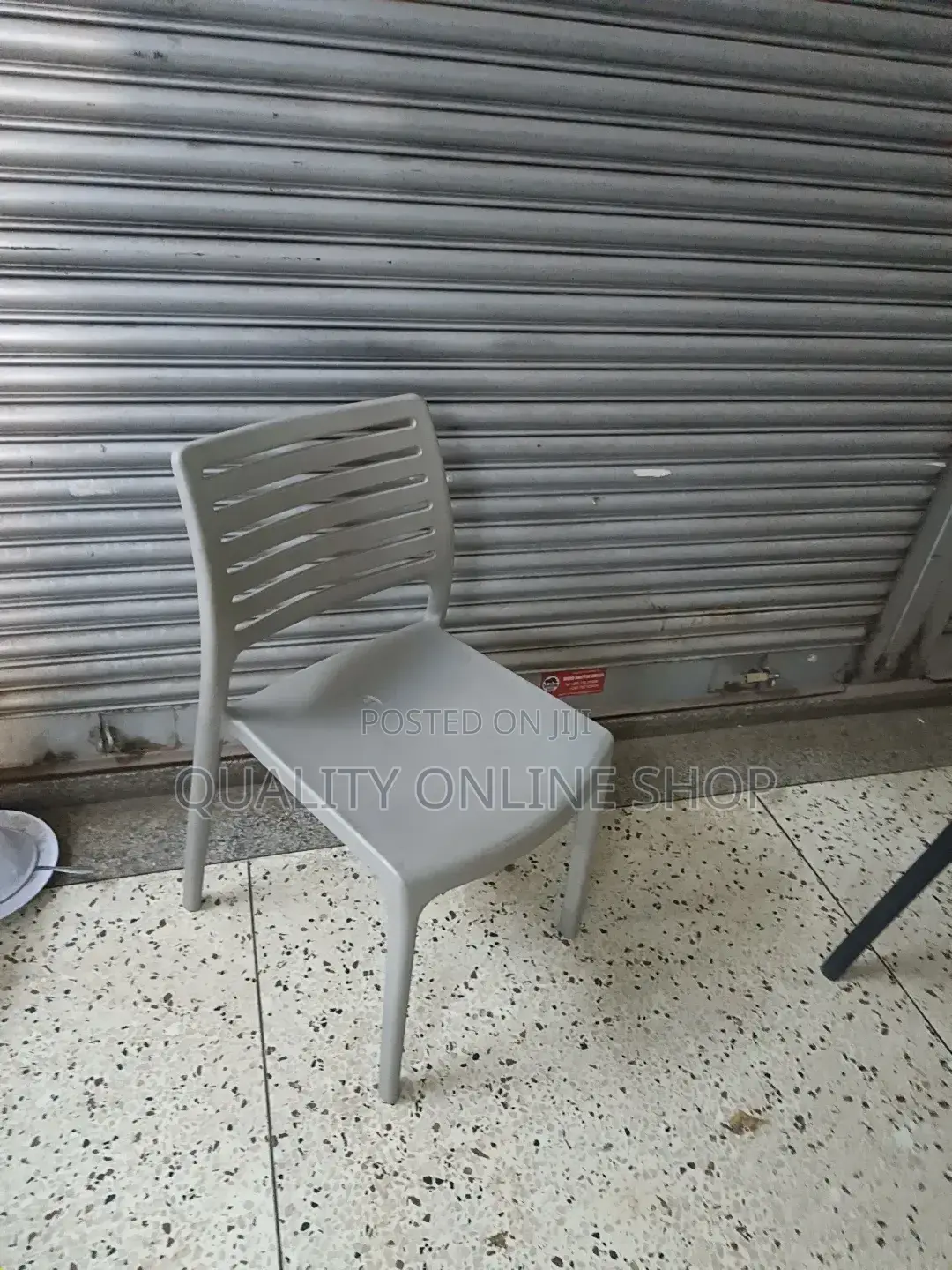 Stylish Ground Plastic Chairs Plastic Chairs