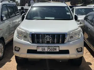 Toyota Land Cruiser Prado 2012 White