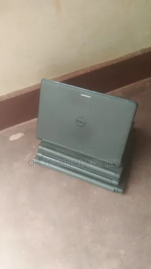 Laptop Dell Latitude 3120 4GB Intel HDD+SSD 128GB