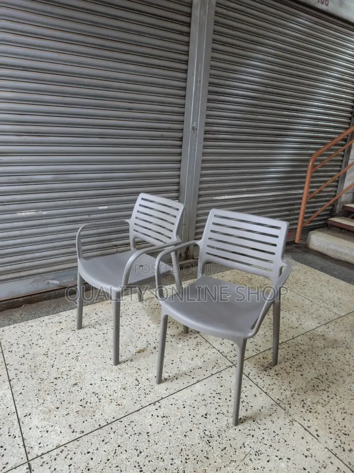 Mid Backrest Plastic Chairs Plastic Chairs