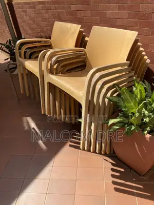 Used Plastic Chairs