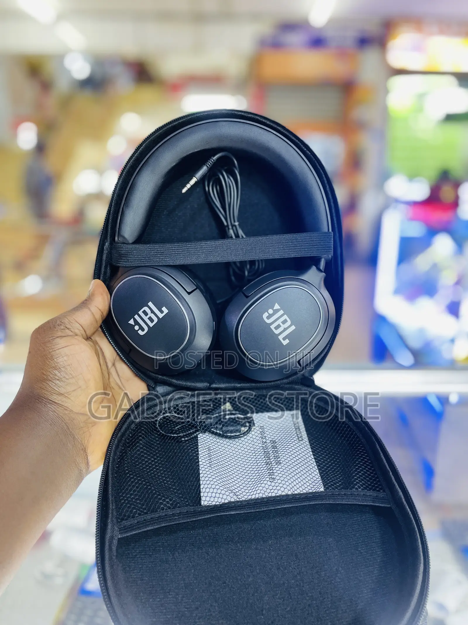 JBL Tune 720BT Wireless Over-Ear Headphones