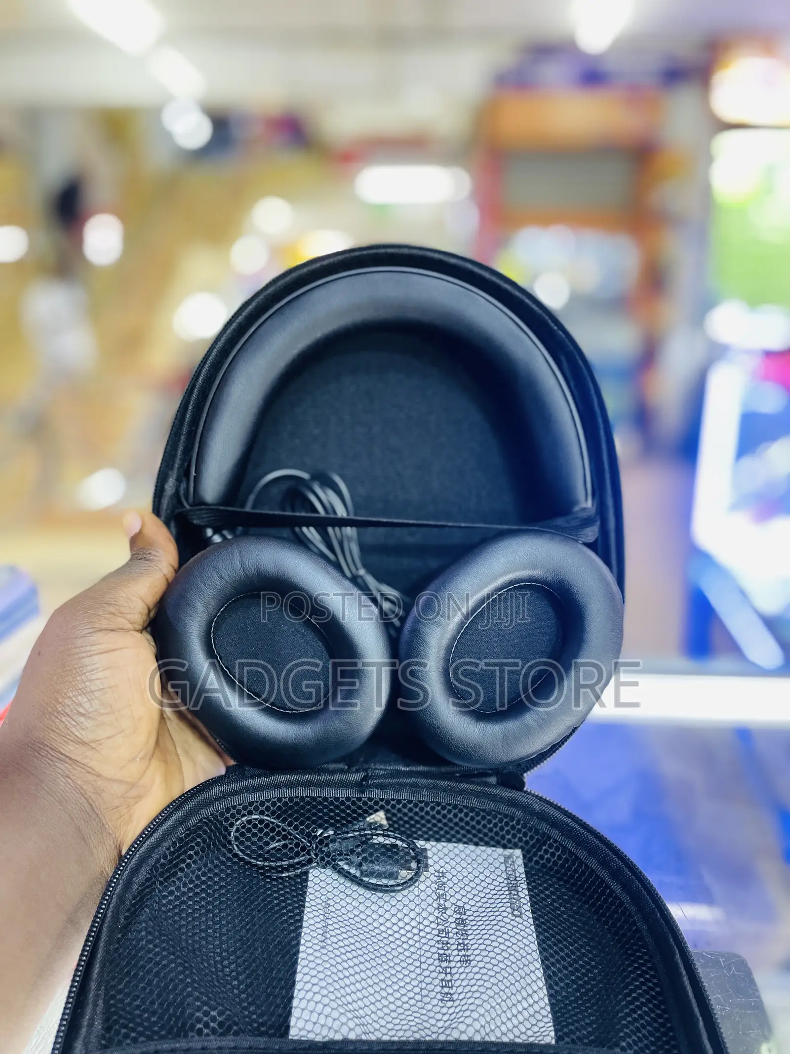 JBL Tune 720BT Wireless Over-Ear Headphones